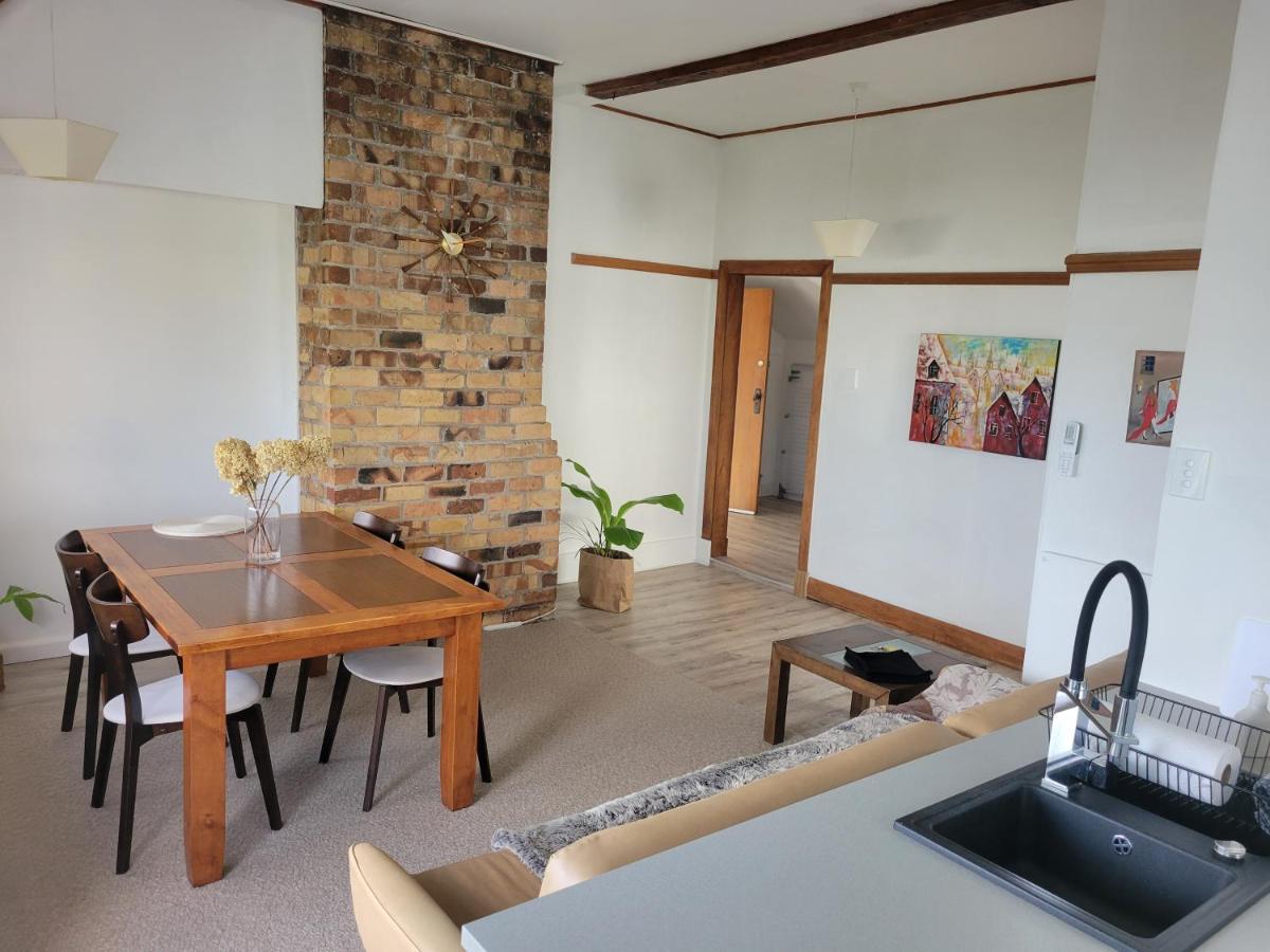 1920s Classic Cozy 2-bedroom In Parnell
